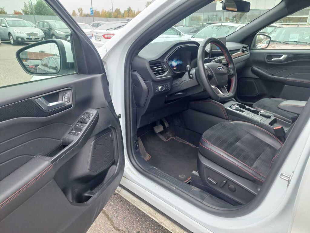 Ford Kuga 2022 Valkoinen