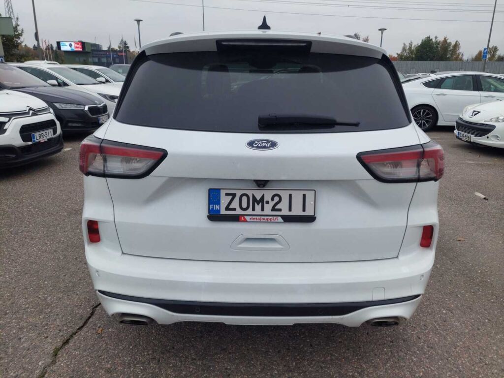 Ford Kuga 2022 Valkoinen