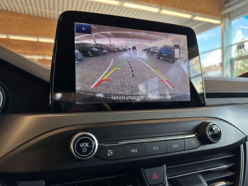 Ford Focus 2022 Musta