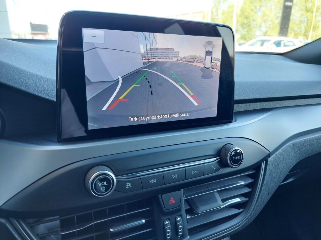Ford Focus 2022 Musta