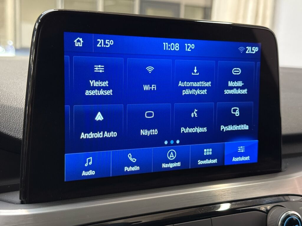 Ford Kuga 2022 Punainen