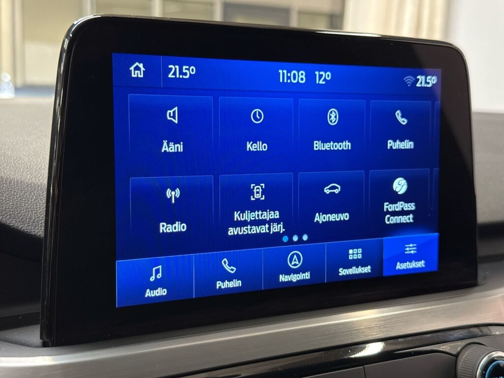 Ford Kuga 2022 Punainen