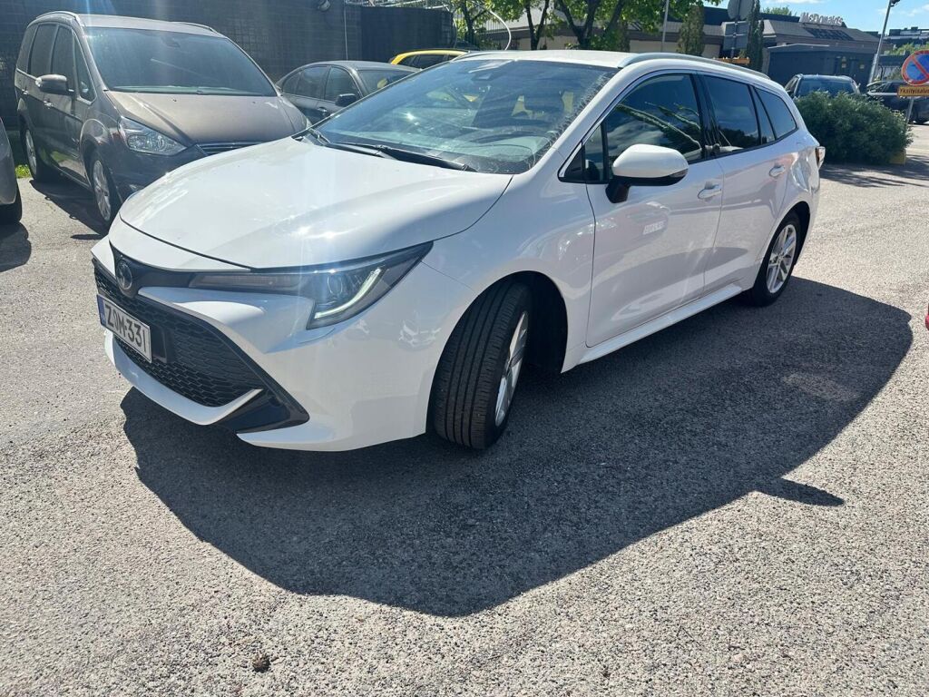 Toyota Corolla 2022 Valkoinen