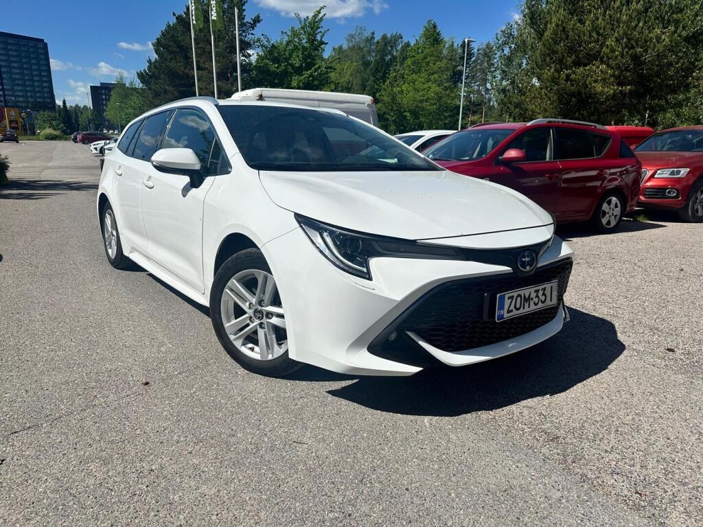 Toyota Corolla 2022 Valkoinen