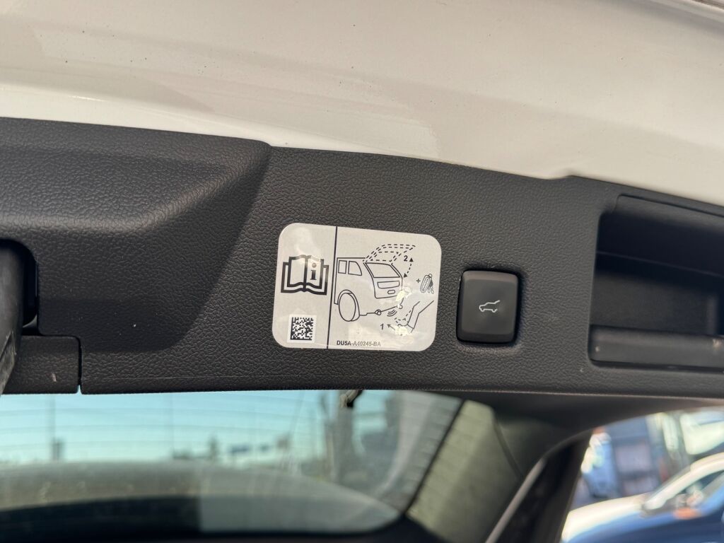Ford Kuga 2021 Valkoinen