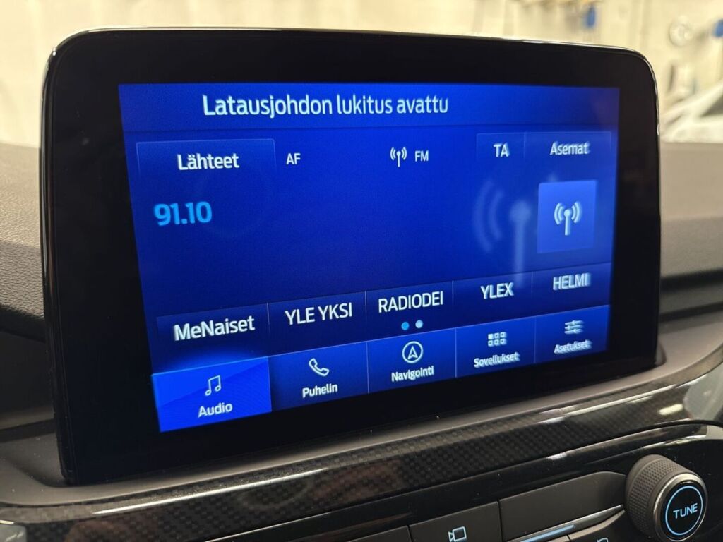 Ford Kuga 2021 Valkoinen