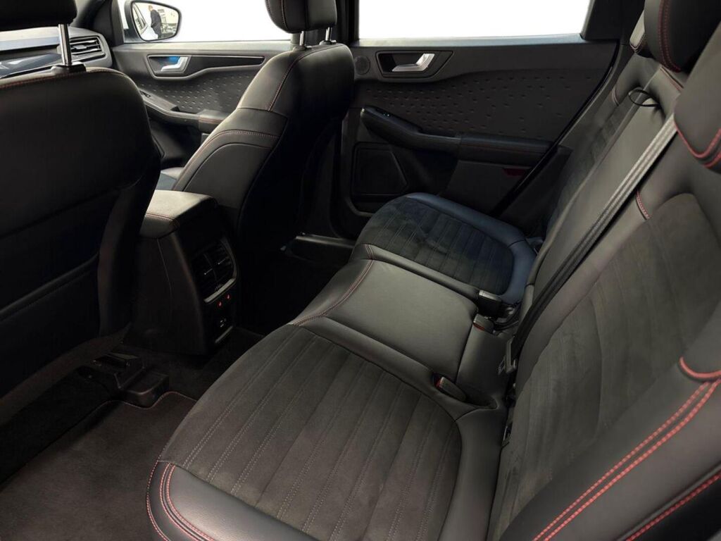 Ford Kuga 2021 Valkoinen
