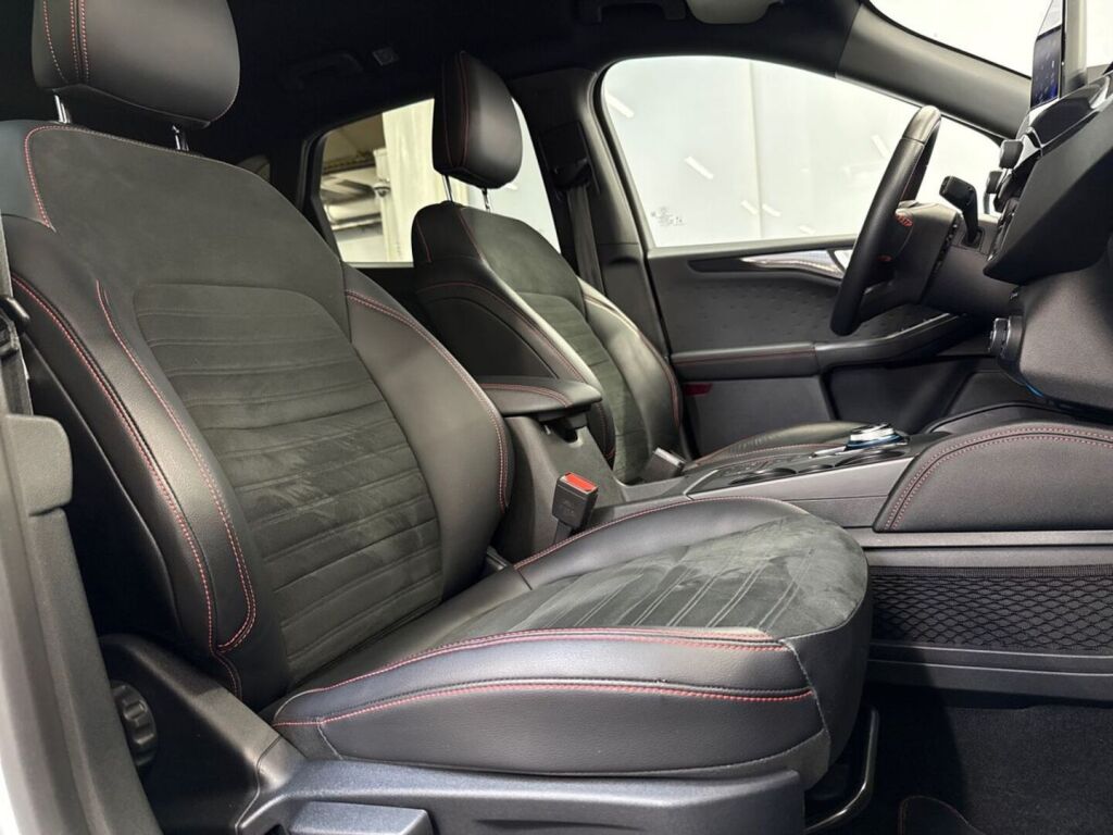 Ford Kuga 2021 Valkoinen