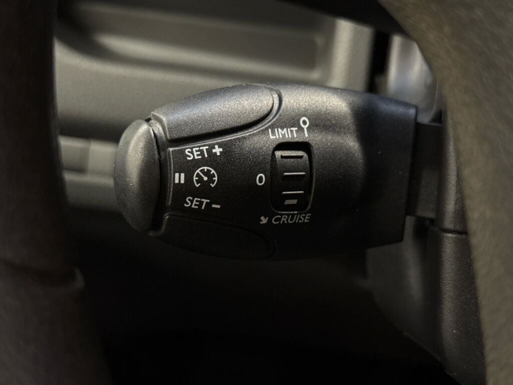 Peugeot Expert 2022 Valkoinen