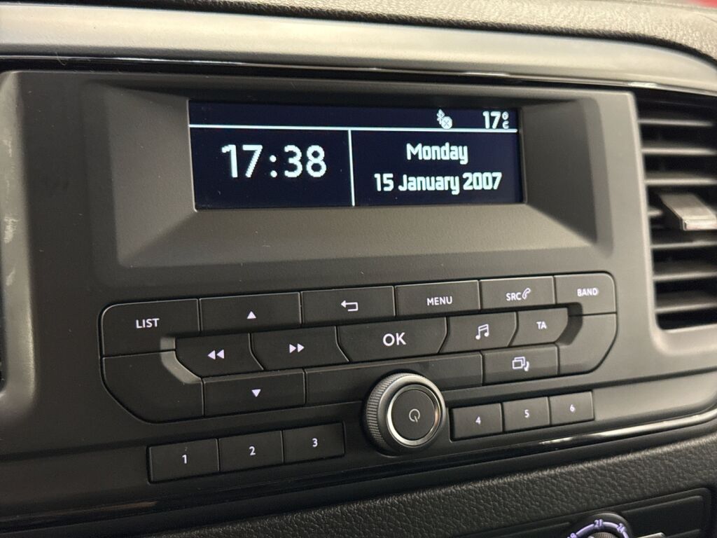 Peugeot Expert 2022 Valkoinen