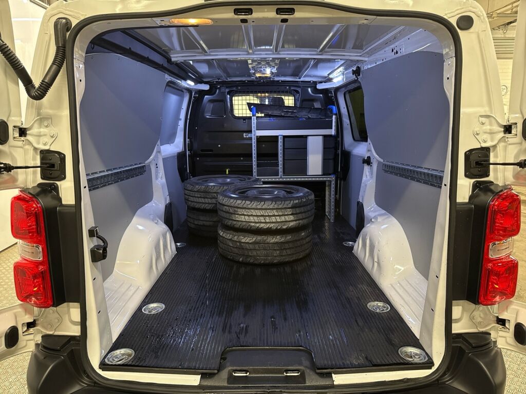 Peugeot Expert 2022 Valkoinen