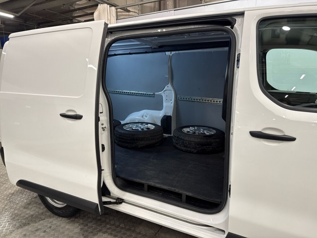 Peugeot Expert 2022 Valkoinen
