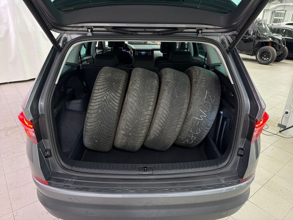 Skoda Kodiaq 2022 Harmaa