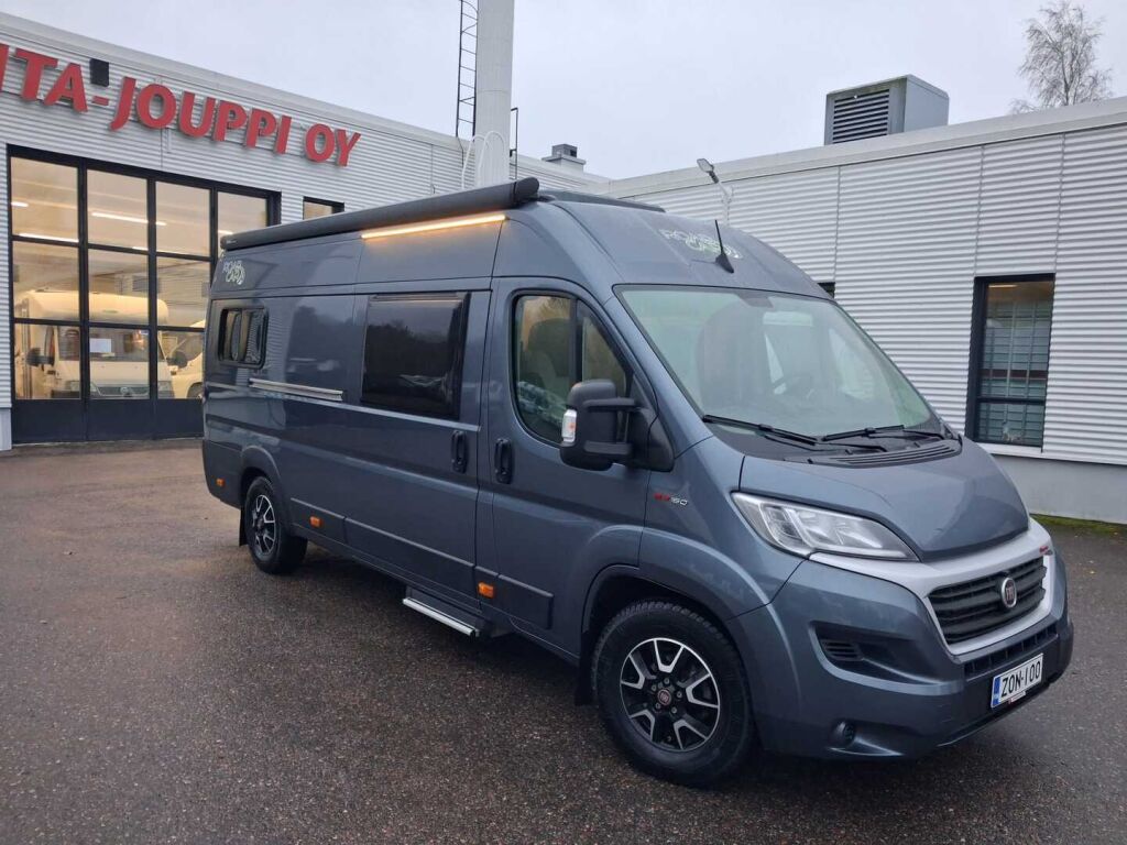 Pössl ROADCAR VAN R 640 2022 Harmaa