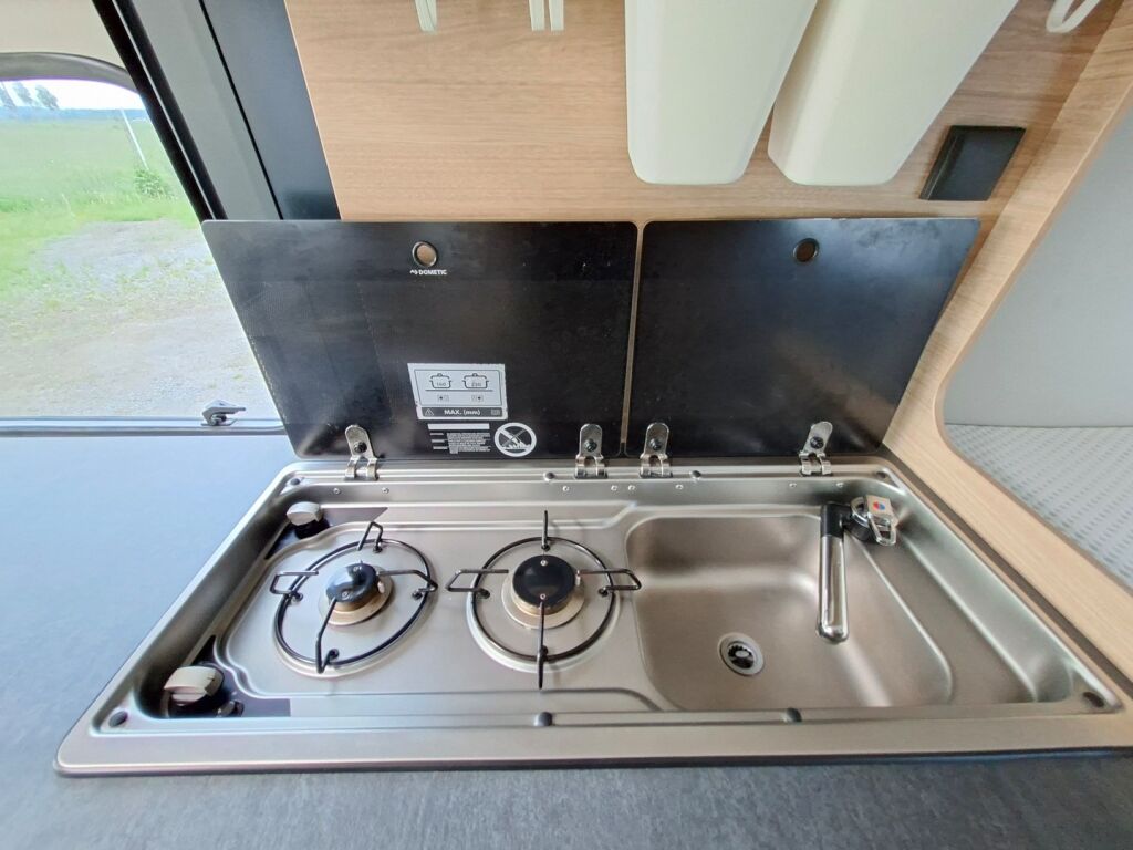 Pössl ROADCAR VAN R 640 2022 Harmaa