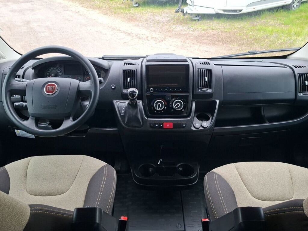 Pössl ROADCAR VAN R 640 2022 Harmaa