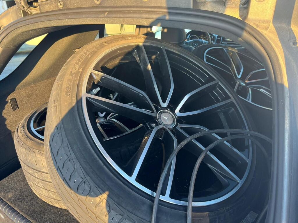 Mercedes-Benz GLE 2017 Musta