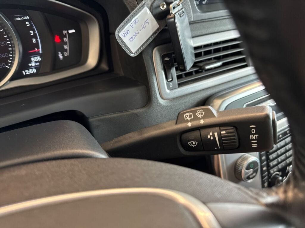 Volvo V70 2015 Valkoinen