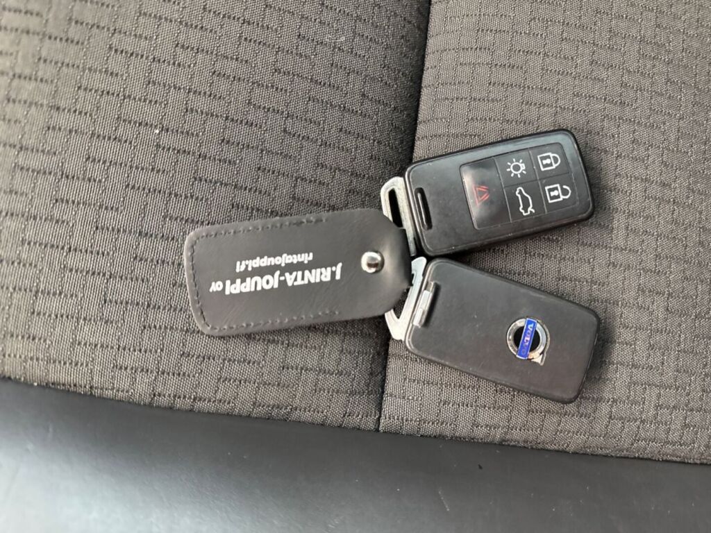 Volvo V70 2015 Valkoinen