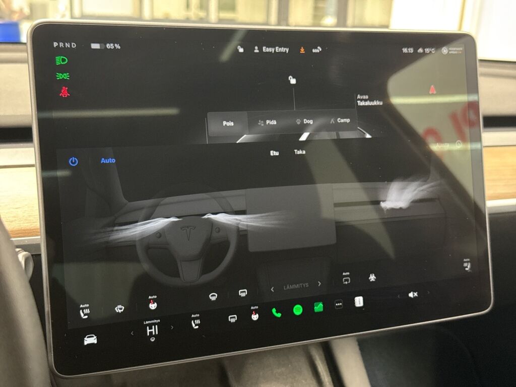 Tesla Model Y 2022 Valkoinen