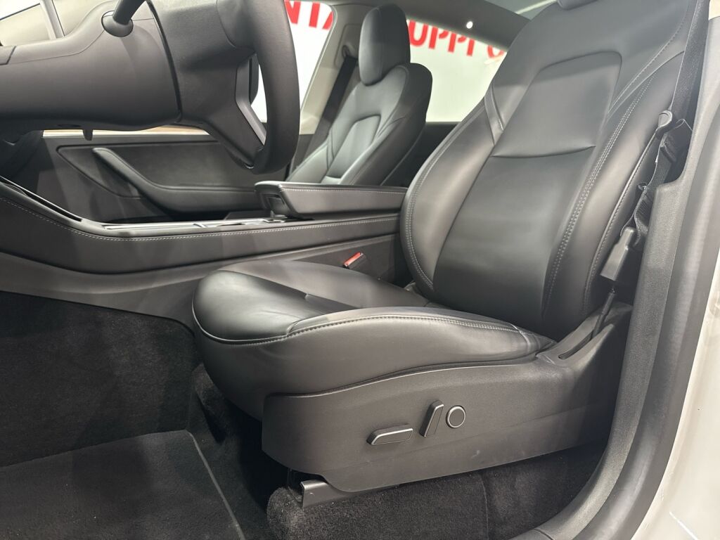 Tesla Model Y 2022 Valkoinen