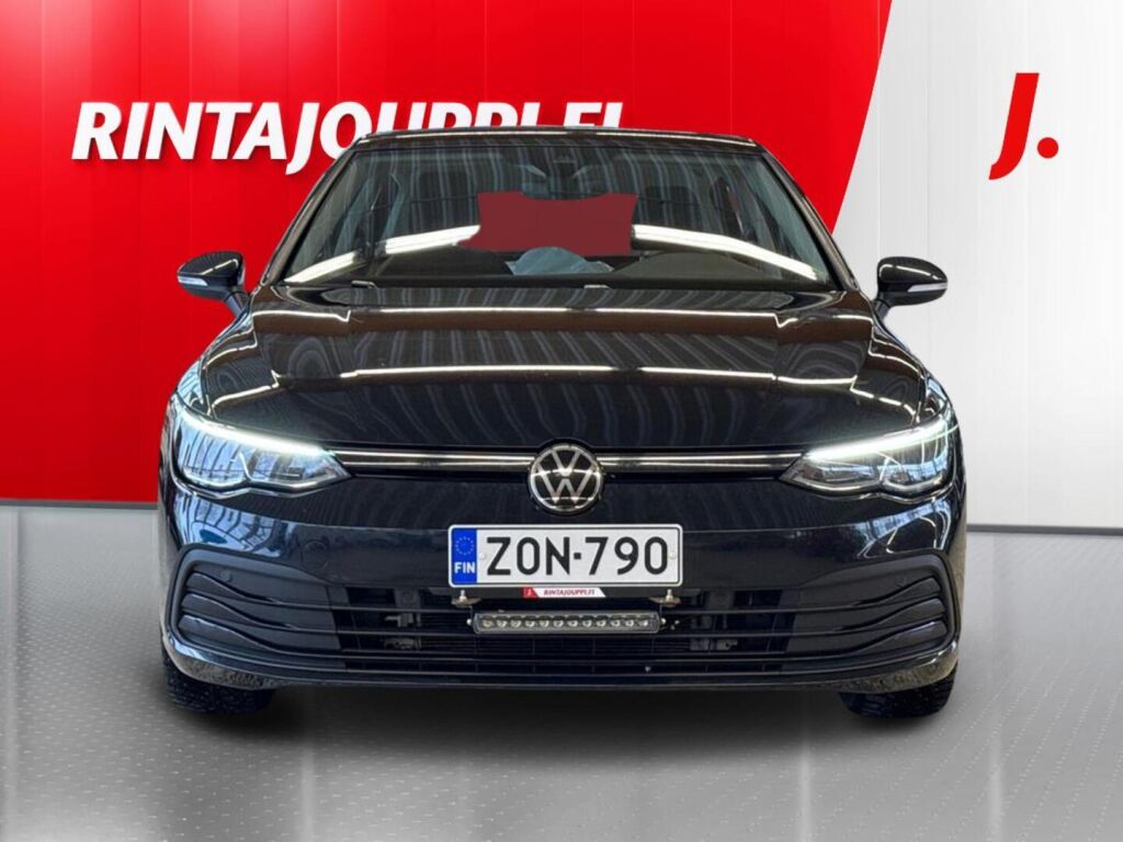 Volkswagen Golf 2023 Musta