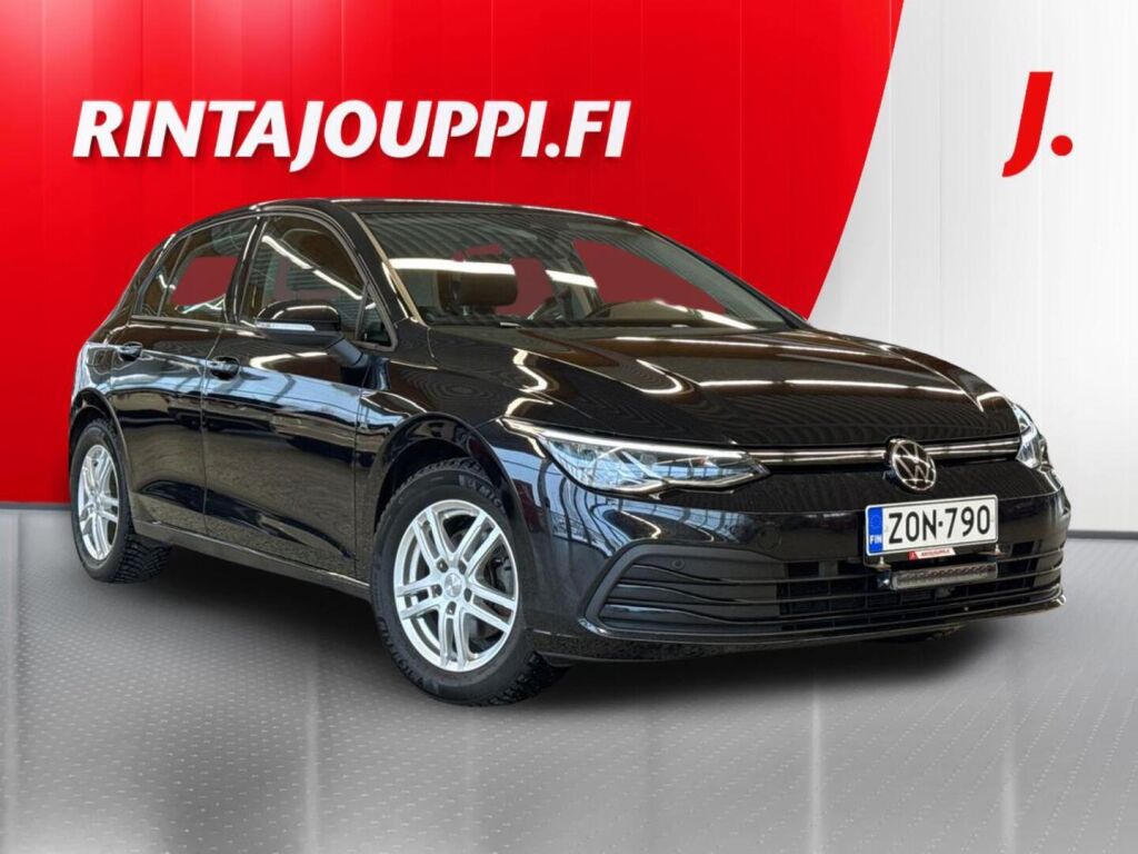 Volkswagen Golf 2023 Musta