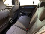 Volkswagen Golf 2022 Sininen