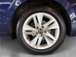 Volkswagen Golf 2022 Sininen