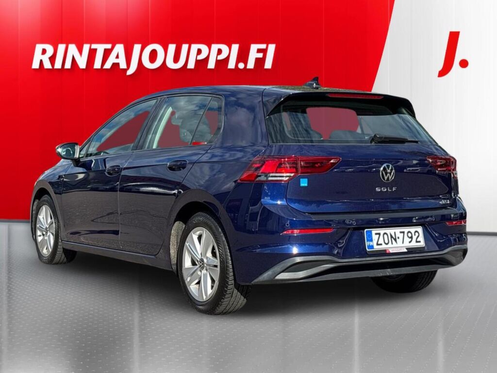 Volkswagen Golf 2022 Sininen