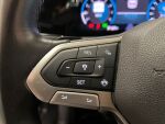 Volkswagen Golf 2022 Sininen