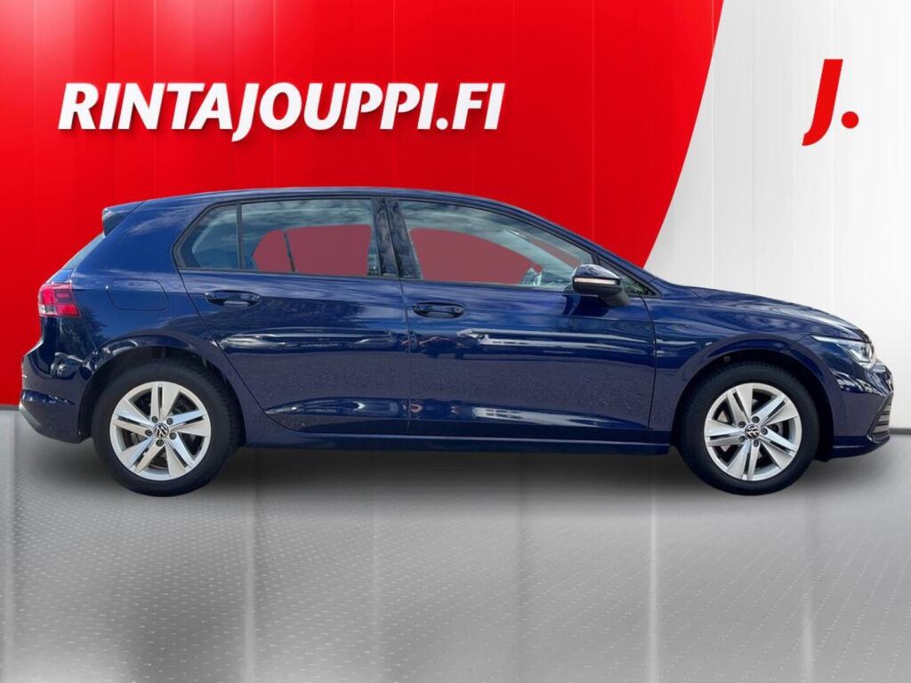 Volkswagen Golf 2022 Sininen
