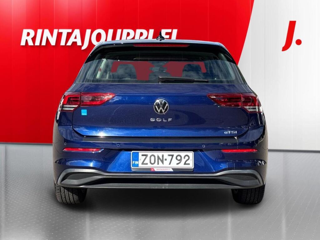 Volkswagen Golf 2022 Sininen