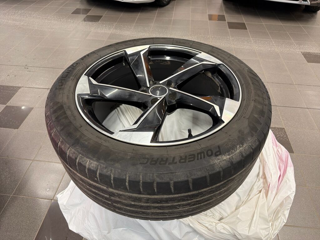 Audi e-tron 2019 Valkoinen