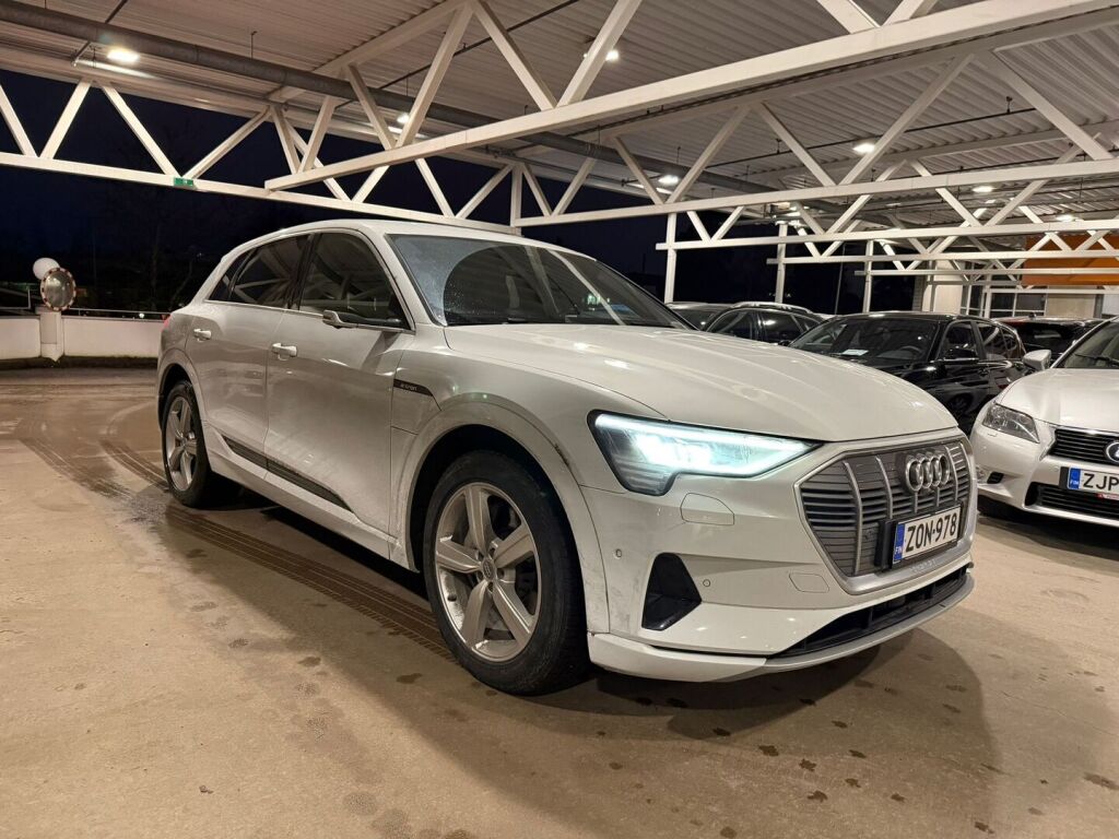 Audi e-tron 2019 Valkoinen