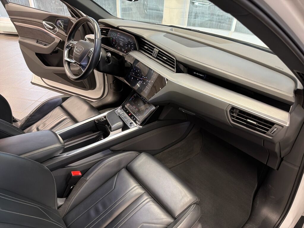 Audi e-tron 2019 Valkoinen