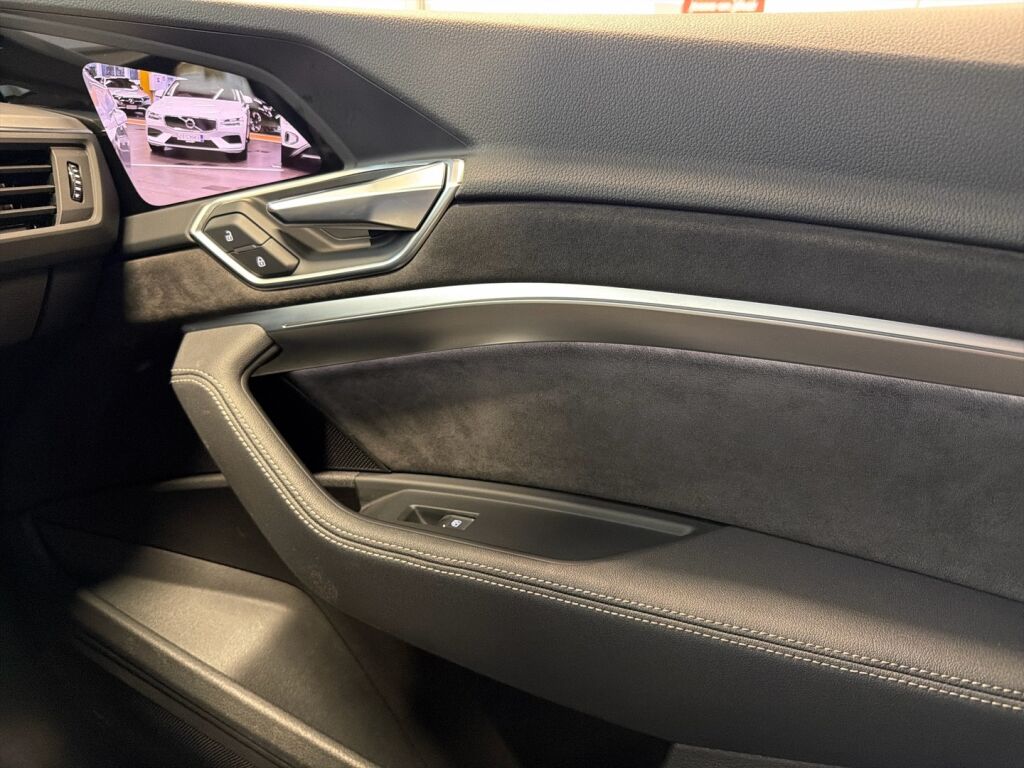 Audi e-tron 2019 Valkoinen