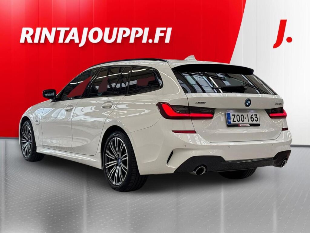 BMW 320 2022 Valkoinen