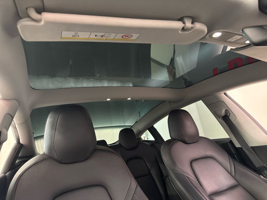 Tesla Model 3 2019 Harmaa