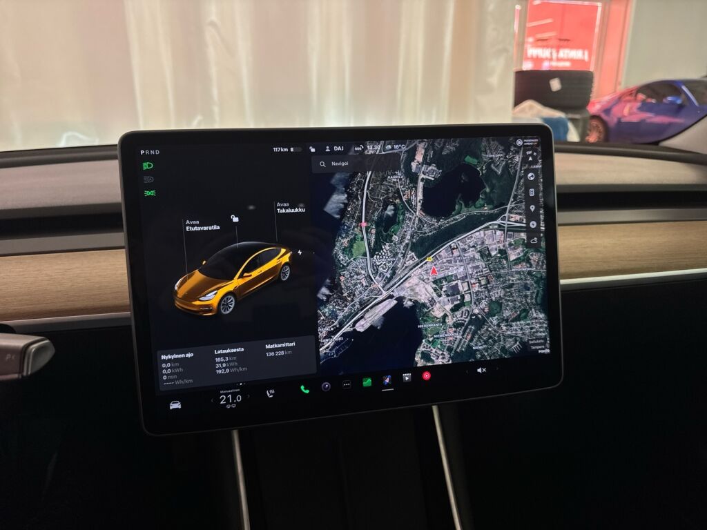 Tesla Model 3 2019 Harmaa