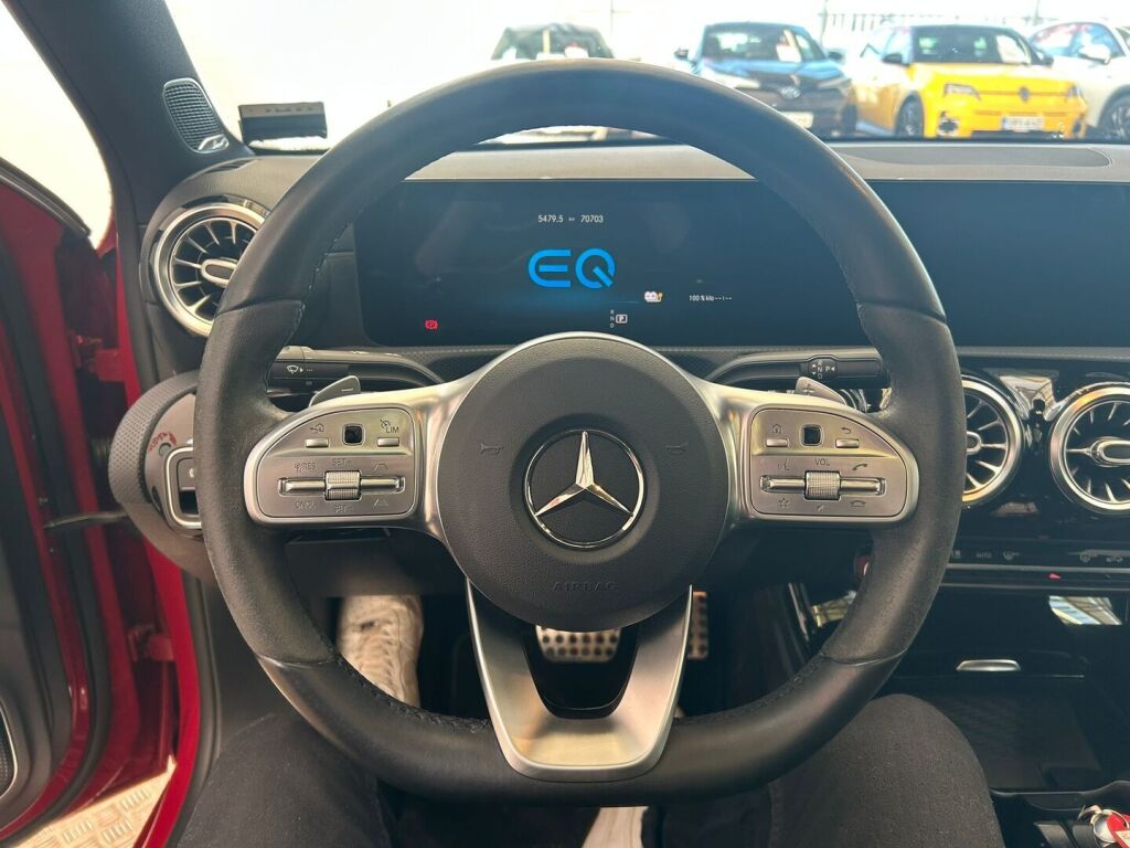 Mercedes-Benz A 2020 Punainen