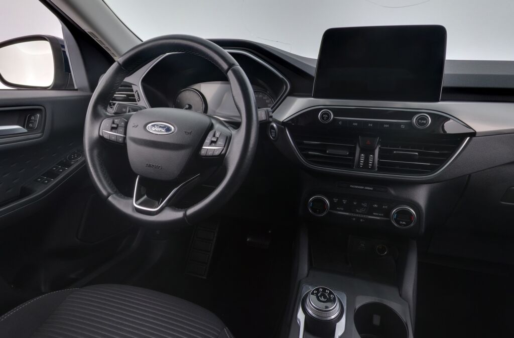 Ford Kuga 2020 Sininen