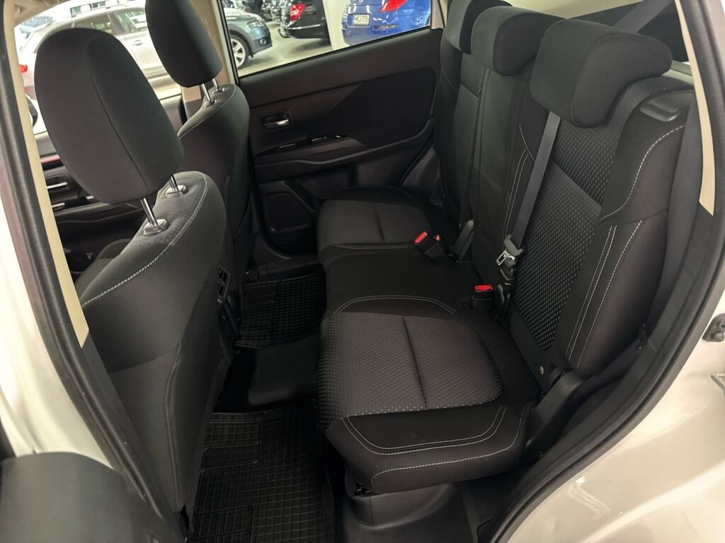 Mitsubishi Outlander PHEV 2020 Valkoinen