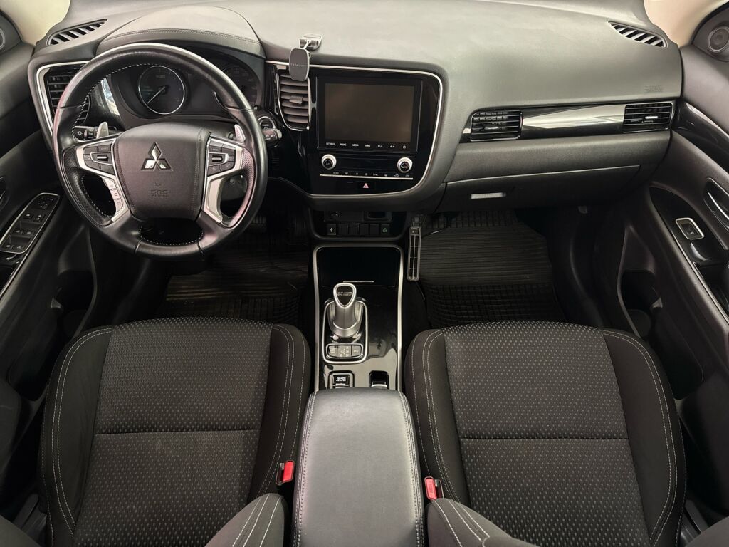 Mitsubishi Outlander PHEV 2020 Valkoinen