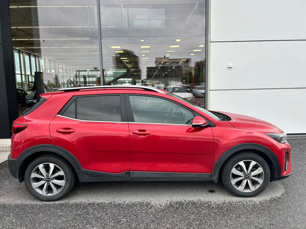 Kia Stonic 2022 Punainen