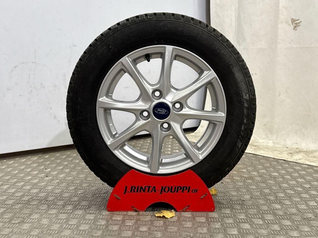 Ford Fiesta 2022 Punainen