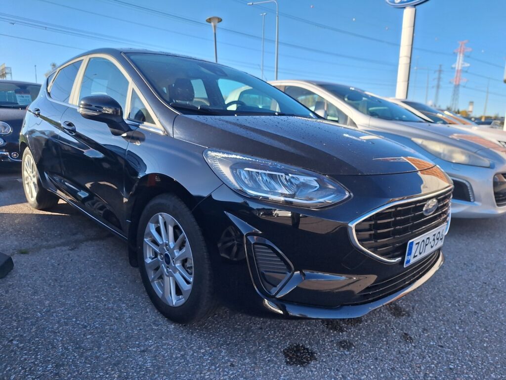 Ford Fiesta 2022 Musta