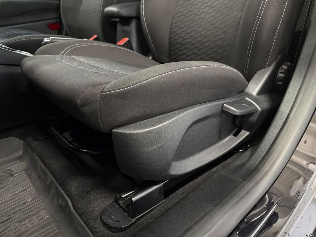 Ford Fiesta 2022 Musta