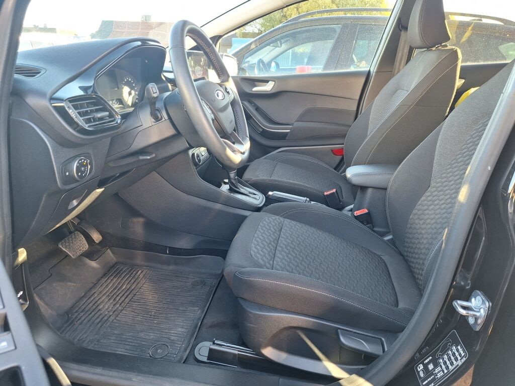 Ford Fiesta 2022 Musta
