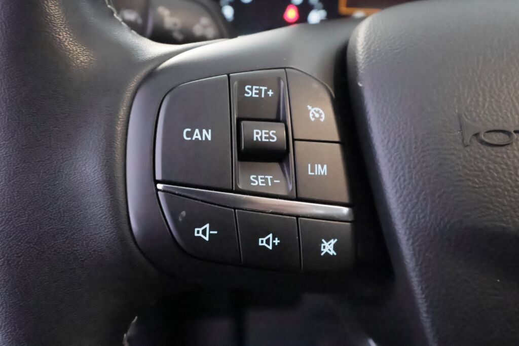 Ford Fiesta 2022 Musta